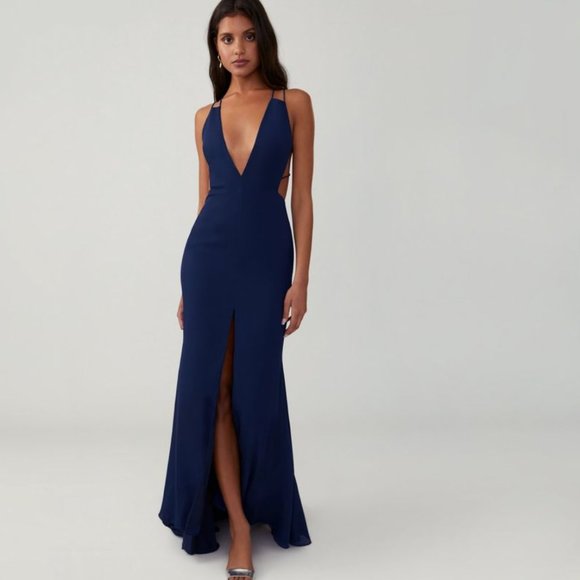 NWT, Pale blue backless gown with slit, by Fame and Partners, never worn - Picture 5 of 8